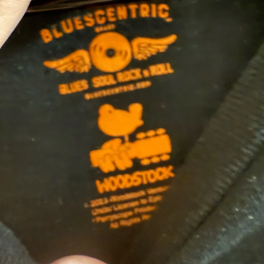 Bluescentric Woodstock T-Shirt - Picture 2 of 3